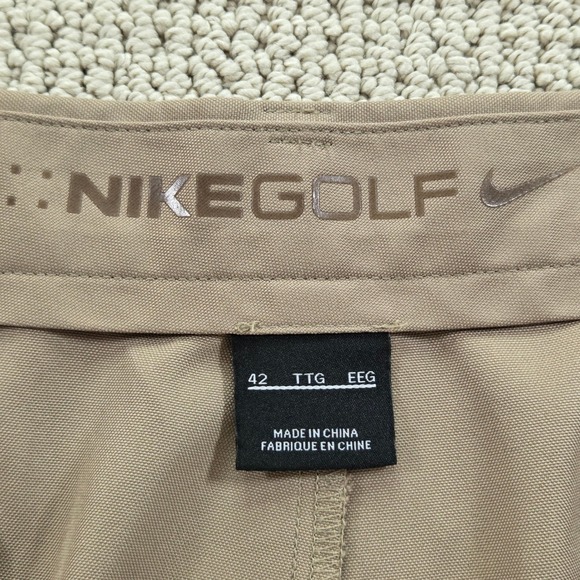 Nike Golf 11" Shorts Mens 42 Beige Pleated Performance Athletic‎ Casual 42x11 - Picture 3 of 6